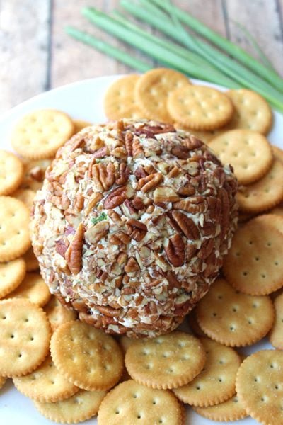 Best Cheddar Bacon Ranch Cheese Ball